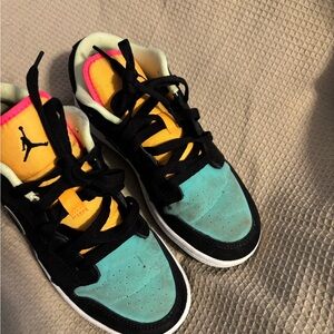 Jordan 1 Low Aurora Green